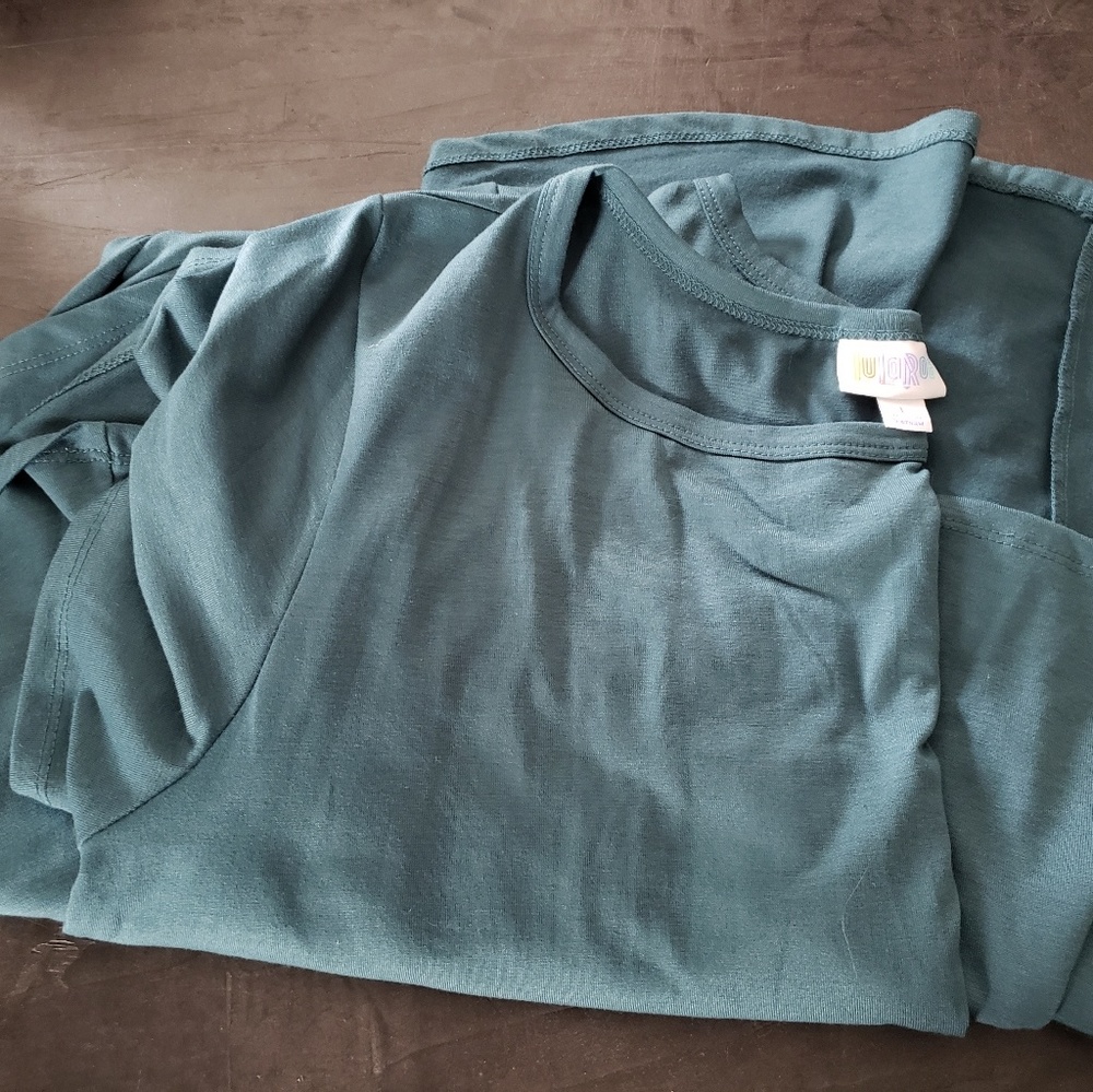Size large teal lularoe Carly